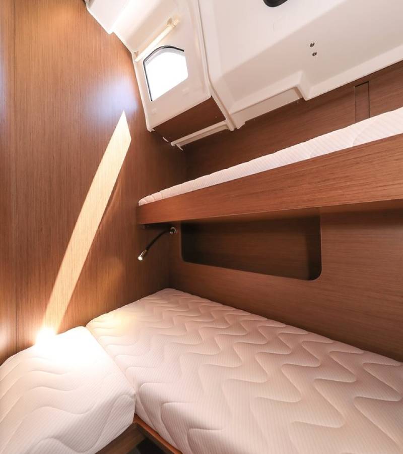 Oceanis 46.1, Speechless | Noleggio di Yacht Croazia