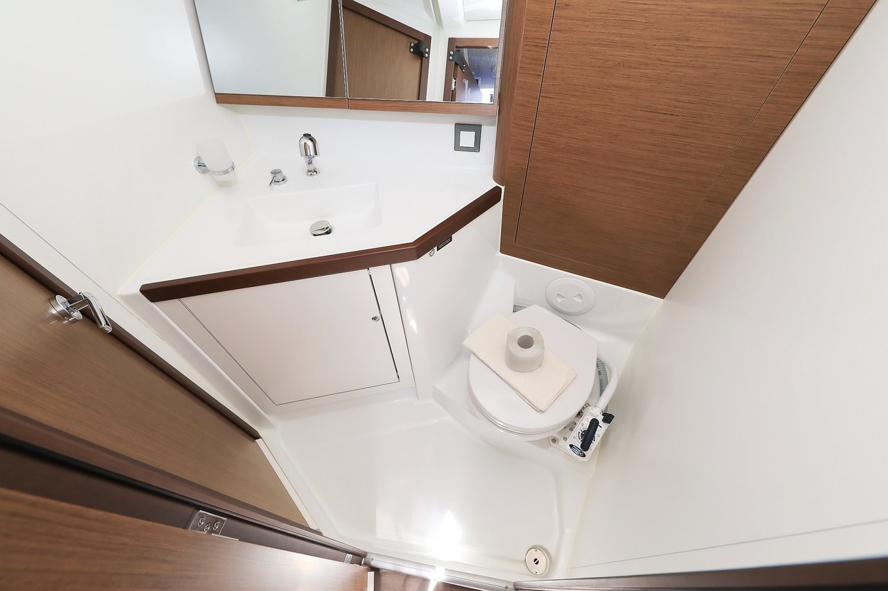 Oceanis 46.1, Speechless | Yacht Charter Croatia