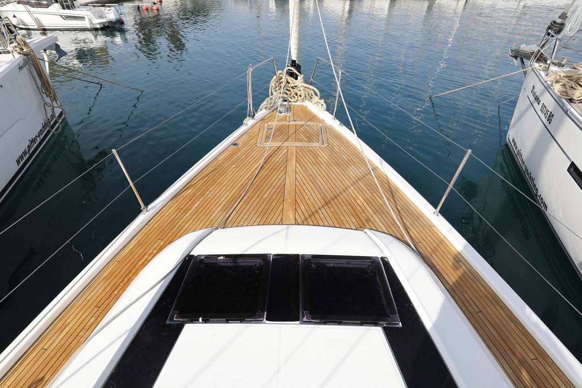 Oceanis 46.1, Maya | Yacht Charter Croatia