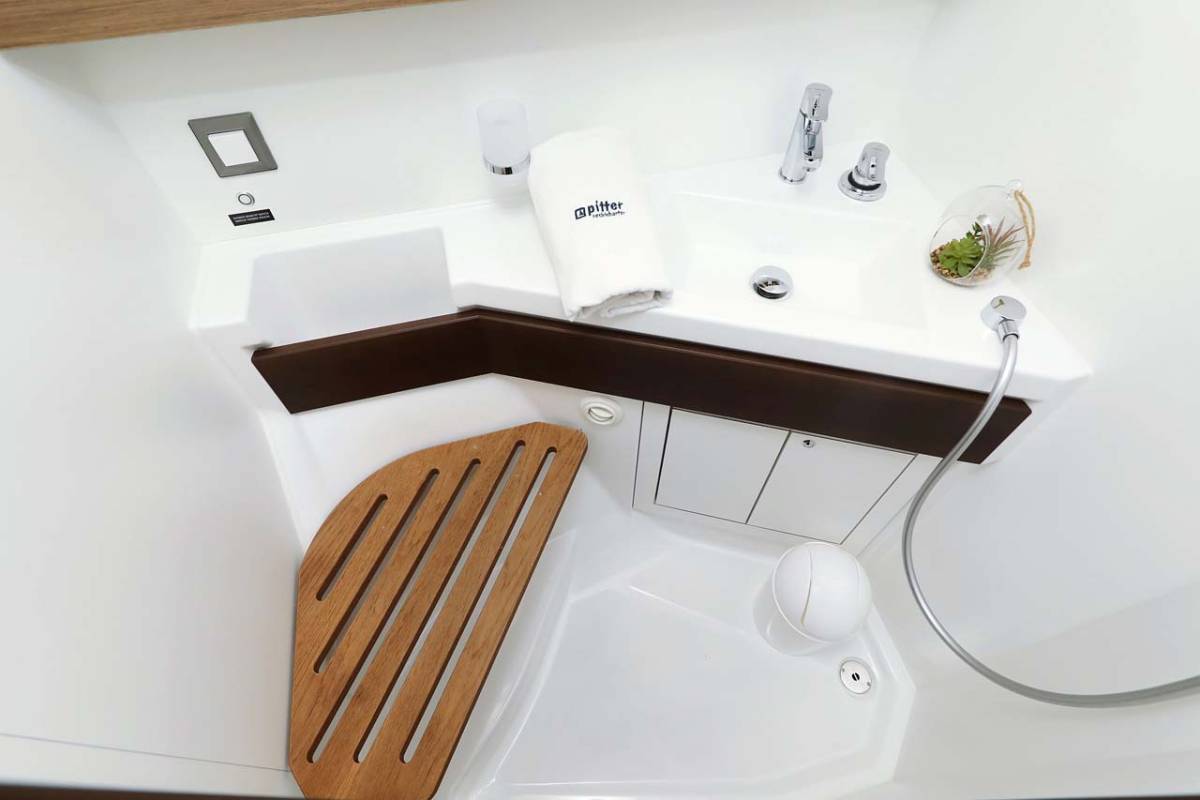 Oceanis 46.1, Maya | Yacht Charter Croatia