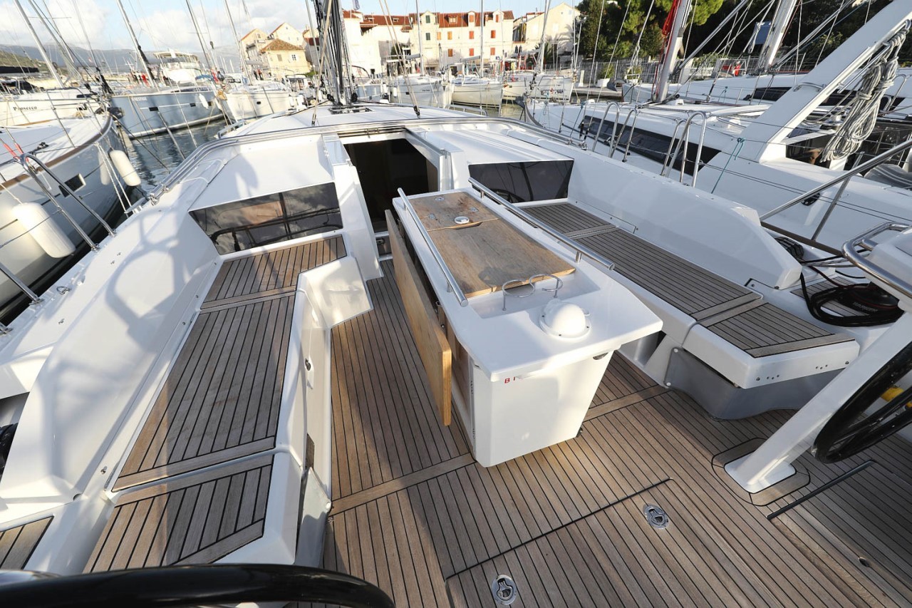 Oceanis 46.1, Black Jack | Yacht Charter Croatia