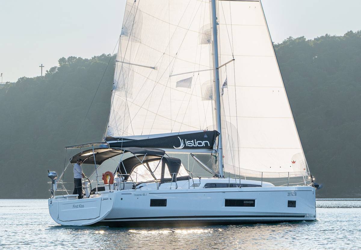 Oceanis 46.1, First Kiss | Yacht Charter Croatia