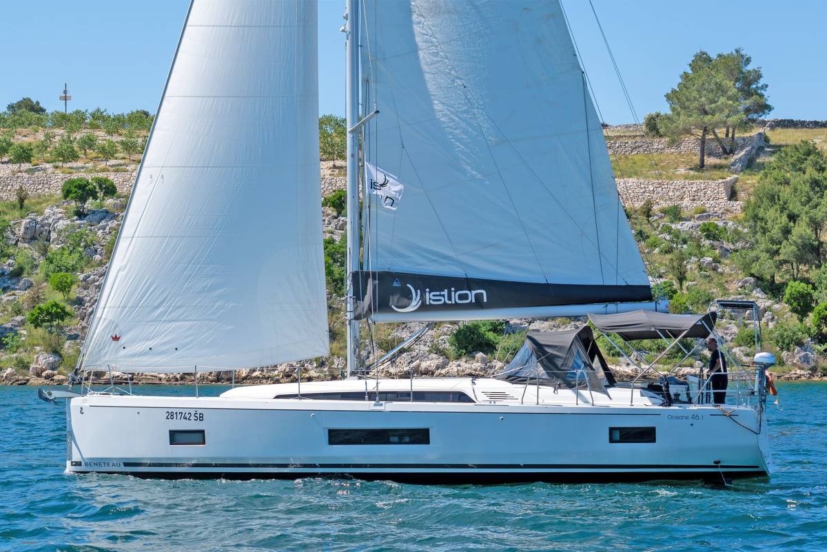 Oceanis 46.1, First Kiss | Yacht Charter Croatia