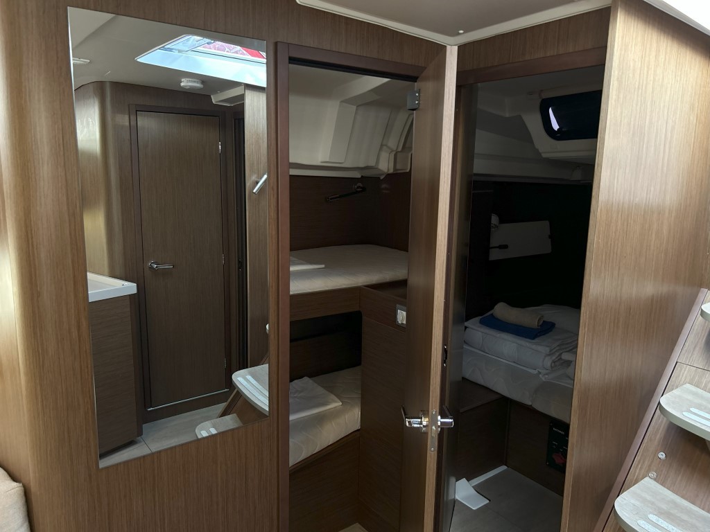 Oceanis 46.1, Bumblebee | Yacht Charter Croatia