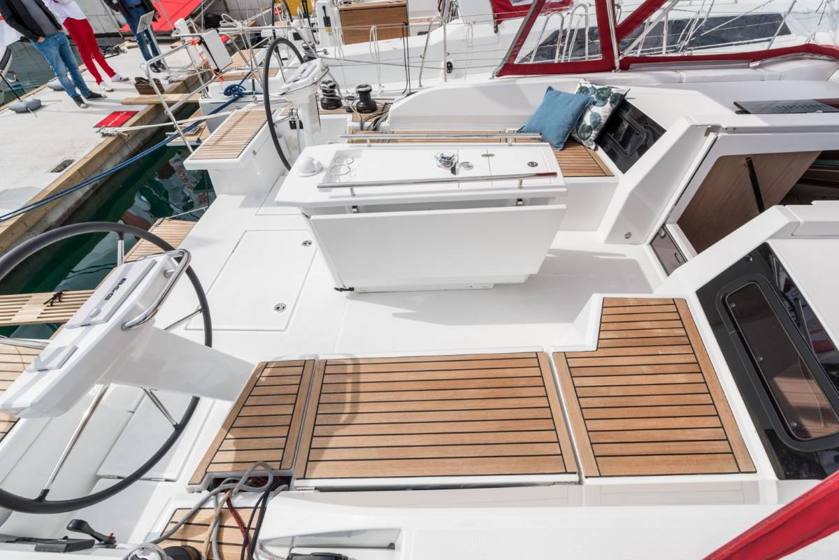 Oceanis 46.1, Nemo | Yacht Charter Croatia