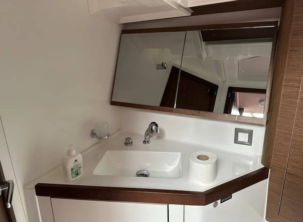 Oceanis 46.1, Blue sky | Yachtcharter Kroatien