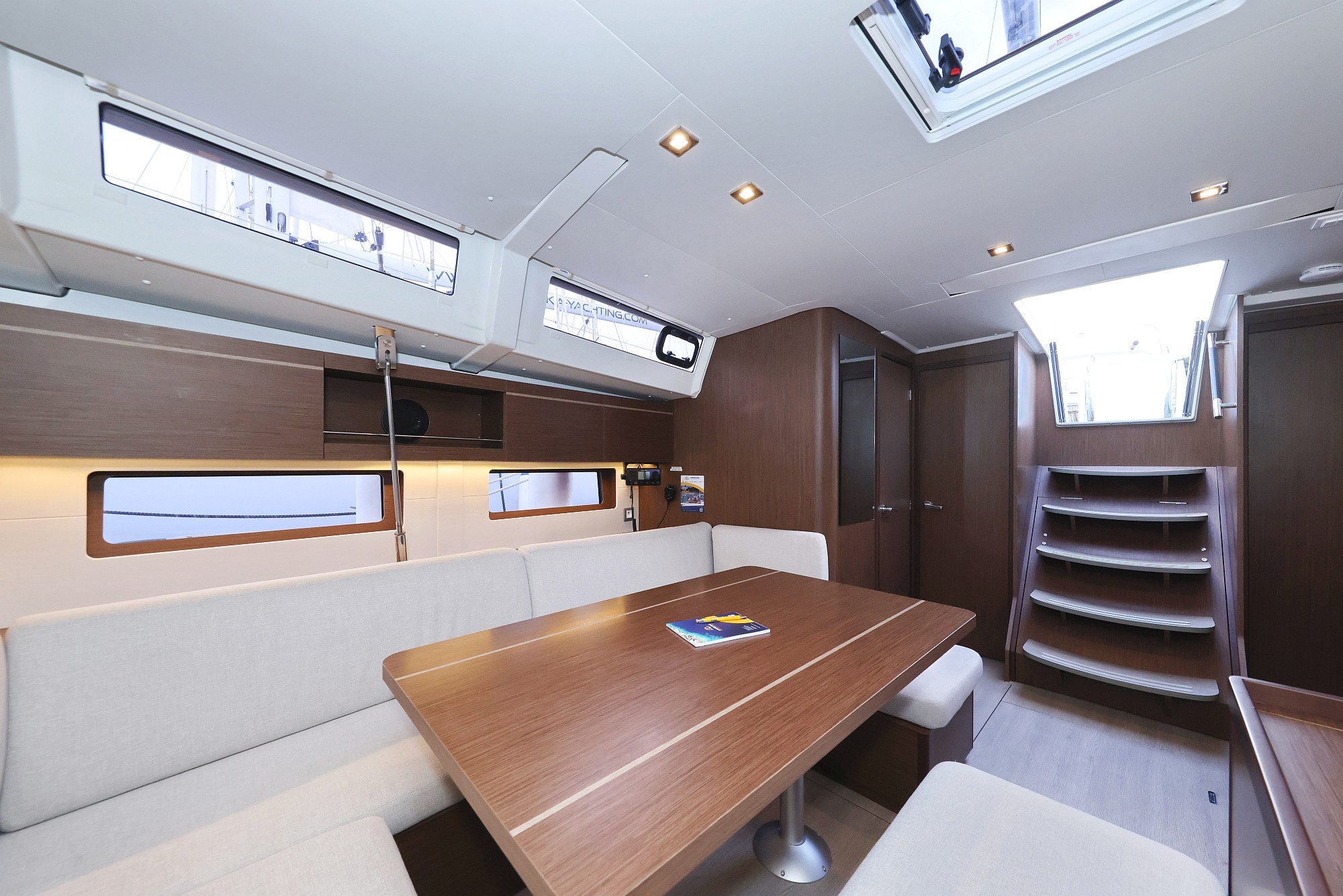 Oceanis 46.1, Zeppelin | Yacht Charter Croatia