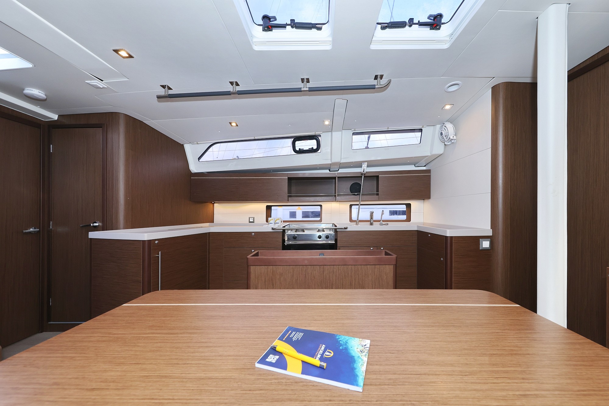 Oceanis 46.1, Zeppelin | Yacht Charter Croatia