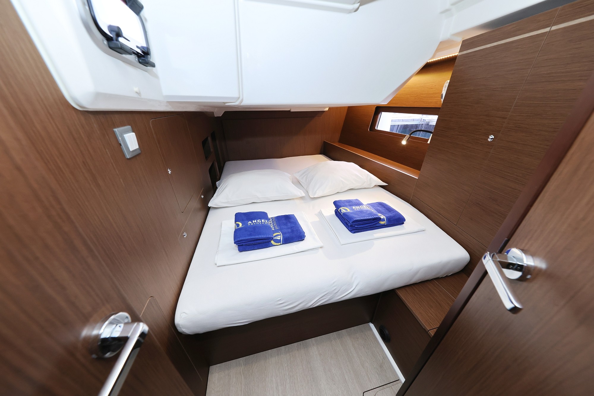 Oceanis 46.1, Zeppelin | Yacht Charter Croatia