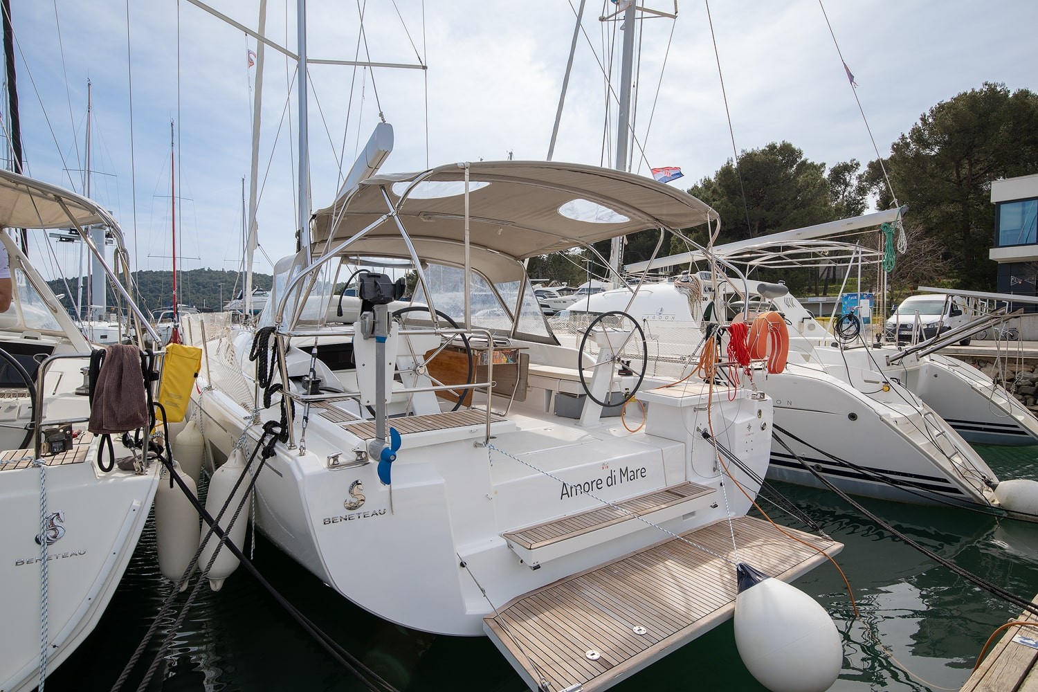 Oceanis 46.1, Amore di Mare | Yacht Charter Croatia