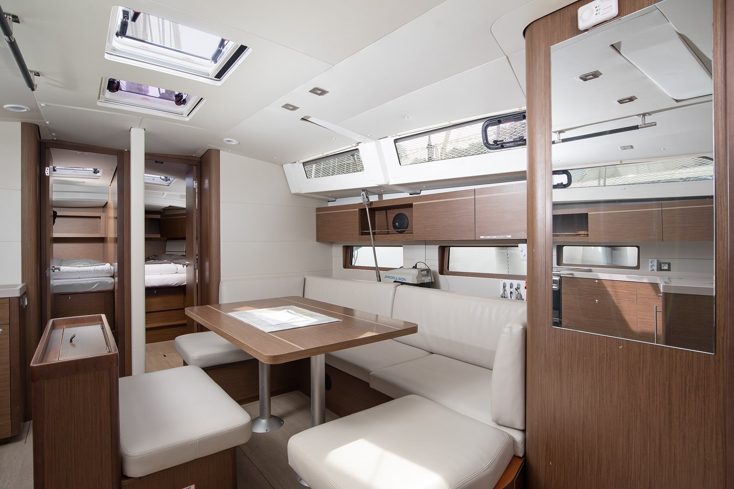 Oceanis 46.1, Amore di Mare | Yacht Charter Croatia