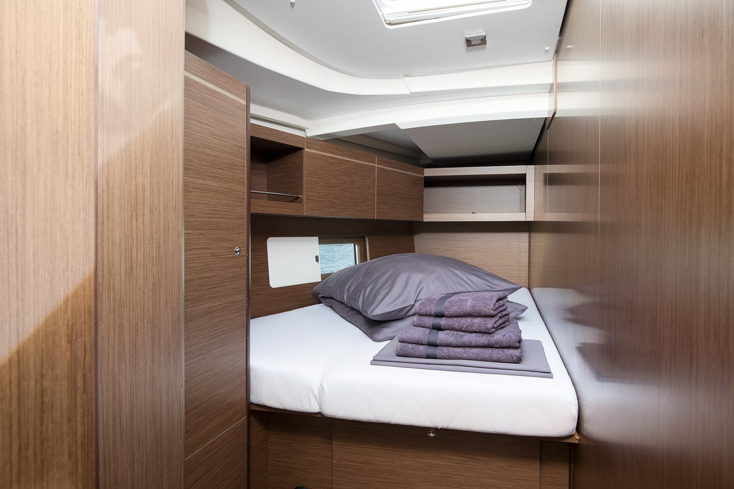 Oceanis 46.1, Vento di Mare | Yacht Charter Croatia