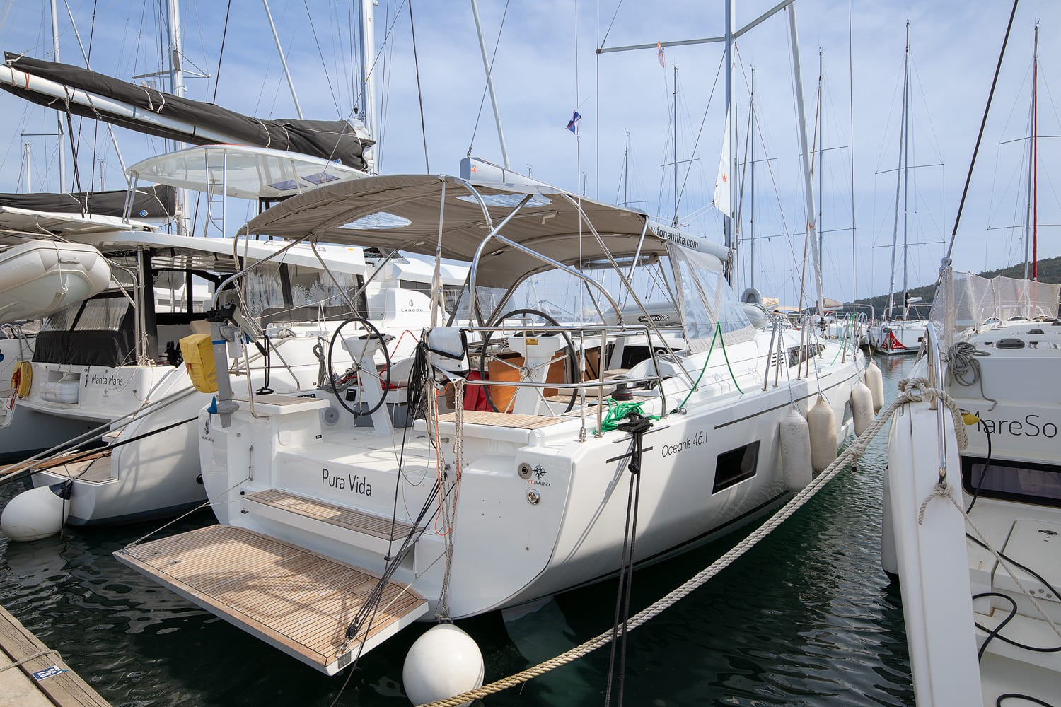 Oceanis 46.1, Pura Vida | Yacht Charter Croatia