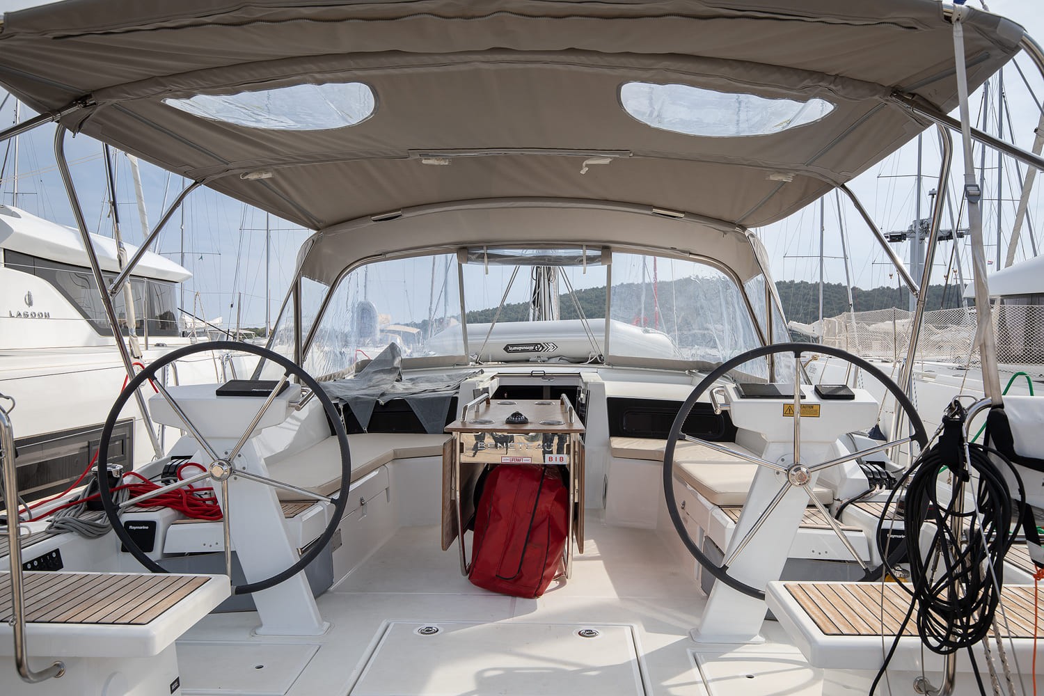 Oceanis 46.1, Pura Vida | Yacht Charter Croatia