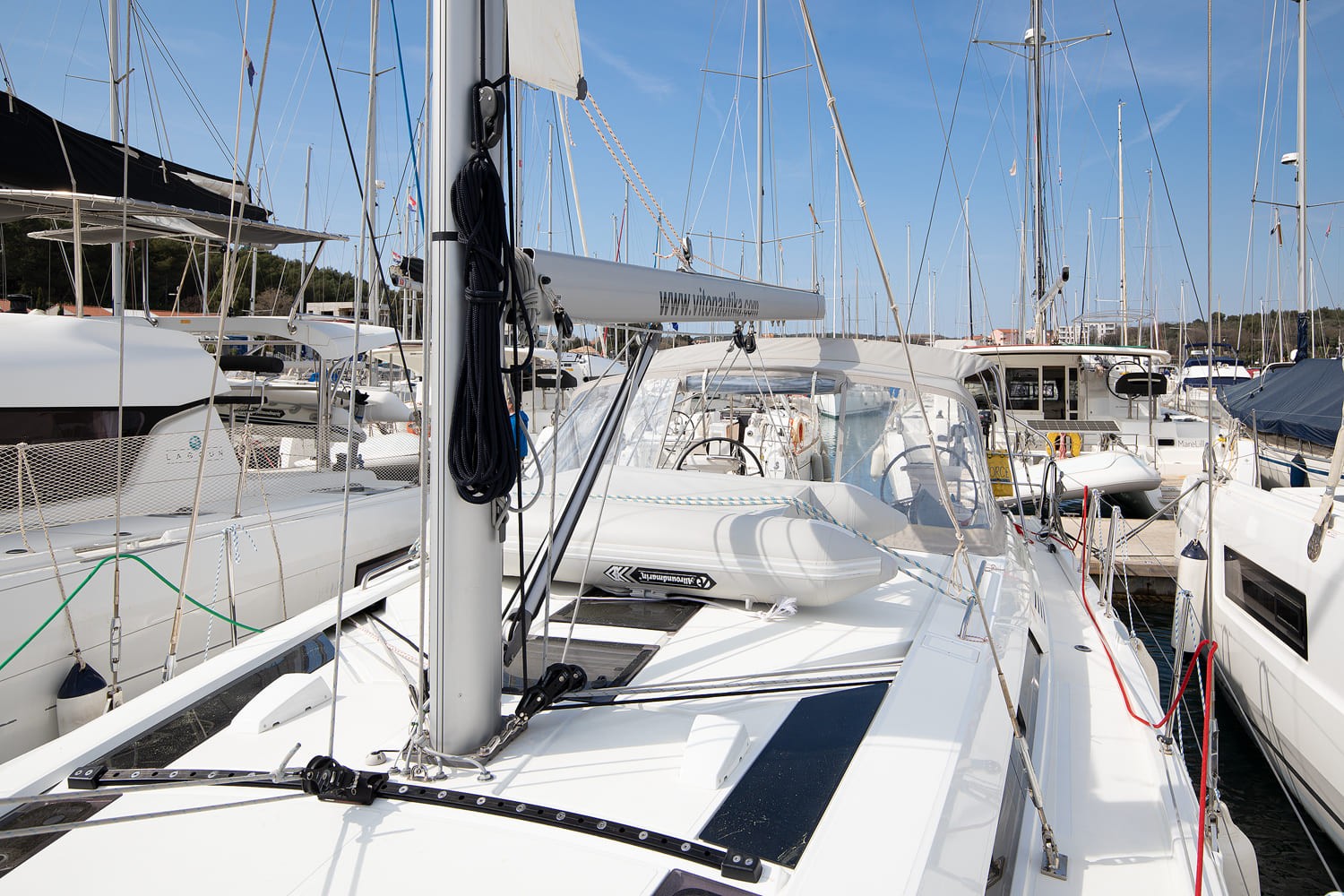 Oceanis 46.1, Pura Vida | Yacht Charter Croatia
