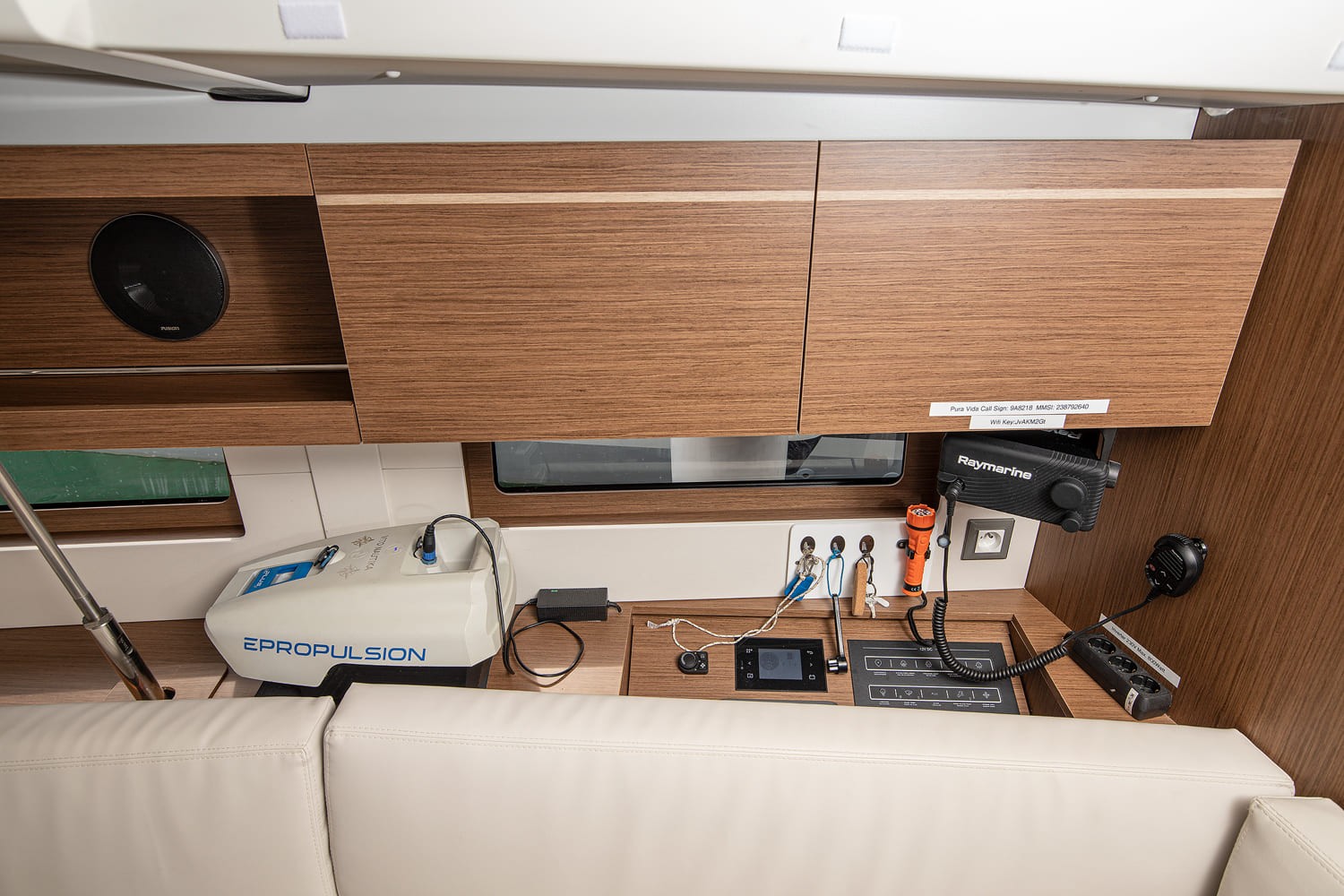Oceanis 46.1, Pura Vida | Yacht Charter Croatia