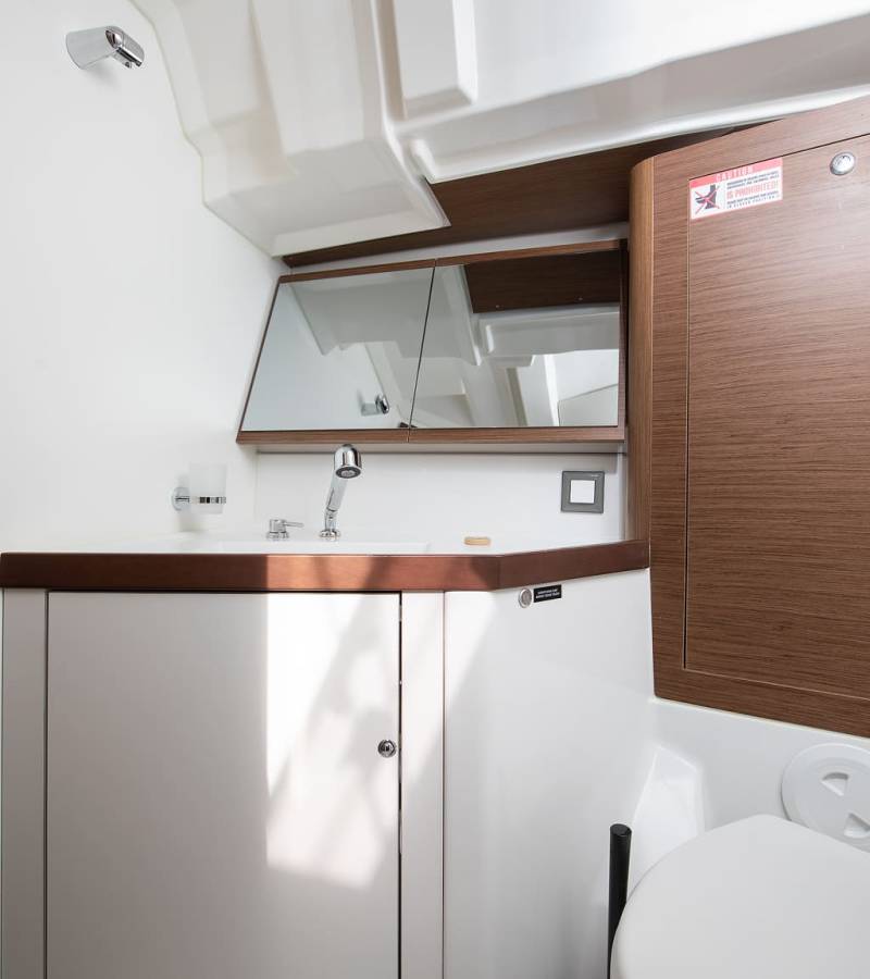 Oceanis 46.1, Pura Vida | Yacht Charter Croatia