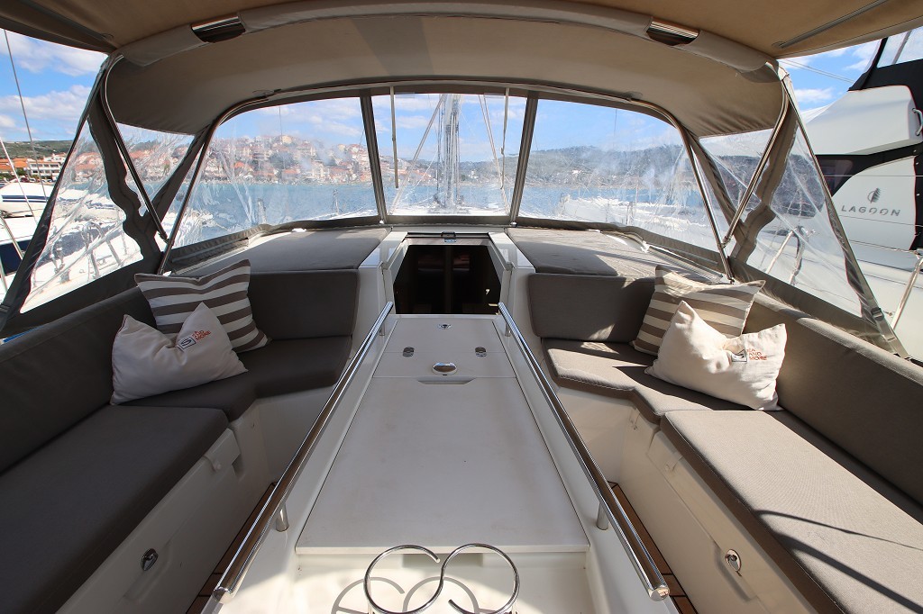 Oceanis 46.1, Liberty | Yacht Charter Croatia