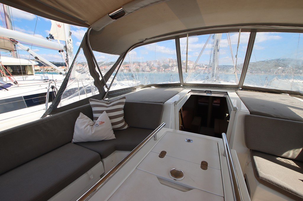 Oceanis 46.1, Liberty | Yacht Charter Croatia