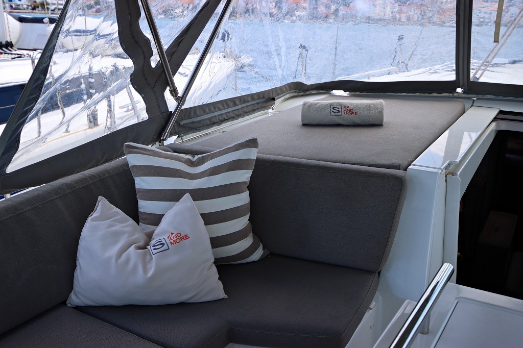 Oceanis 46.1, Liberty | Yacht Charter Croatia