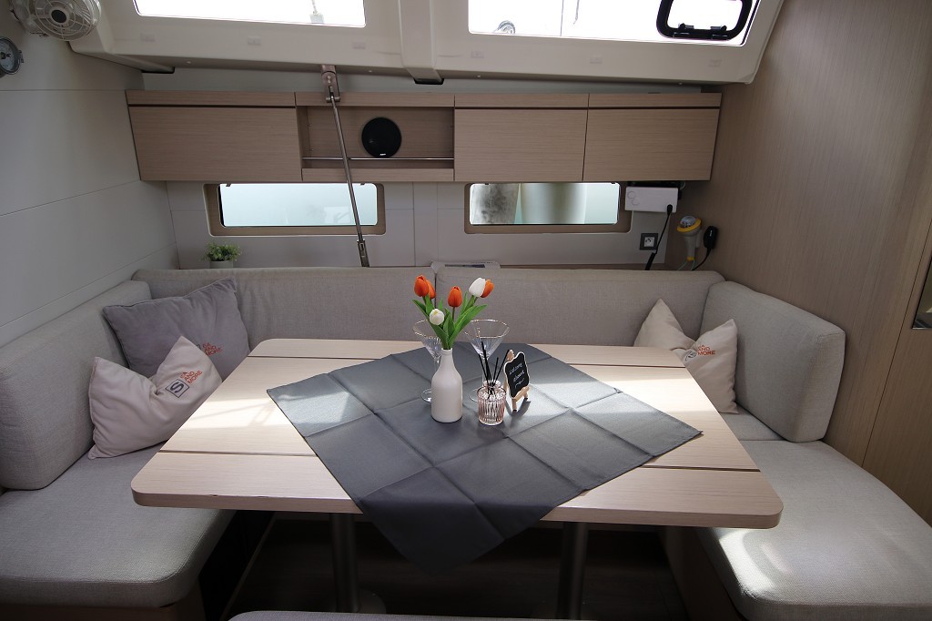 Oceanis 46.1, Liberty | Yacht Charter Croatia