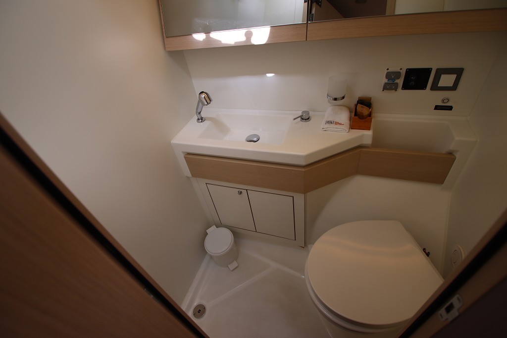 Oceanis 46.1, Liberty | Yacht Charter Croatia