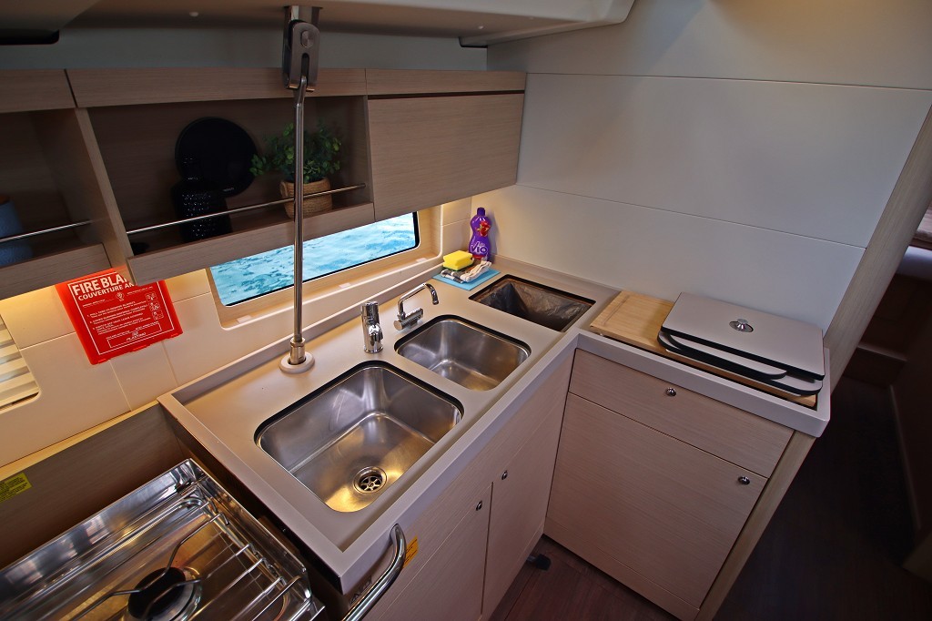 Oceanis 46.1, Liberty | Yacht Charter Croatia