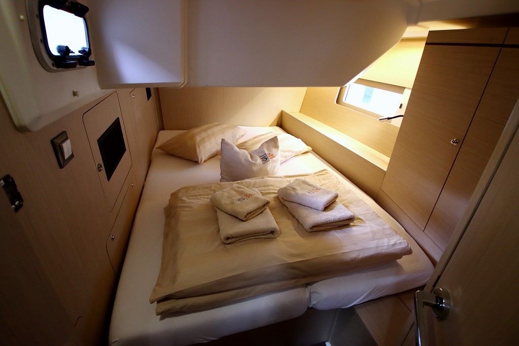 Oceanis 46.1, Liberty | Yacht Charter Croatia