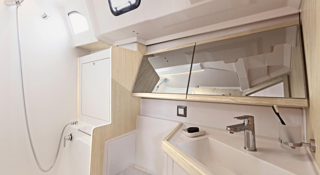 Oceanis 46.1, Liberty | Yacht Charter Croatia