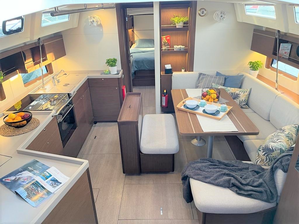 Oceanis 46.1, Nauti Buoy | Yachtcharter Kroatien
