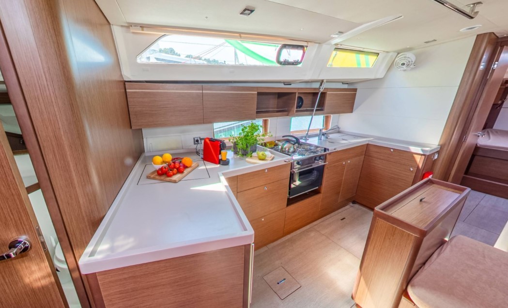 Oceanis 46.1, Nauti Buoy | Yachtcharter Kroatien