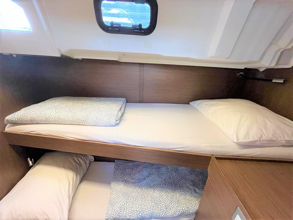 Oceanis 46.1, Nauti Buoy | Yachtcharter Kroatien