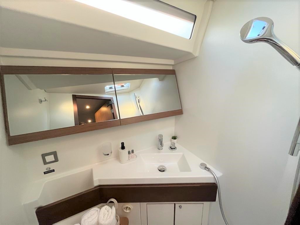 Oceanis 46.1, Nauti Buoy | Yachtcharter Kroatien