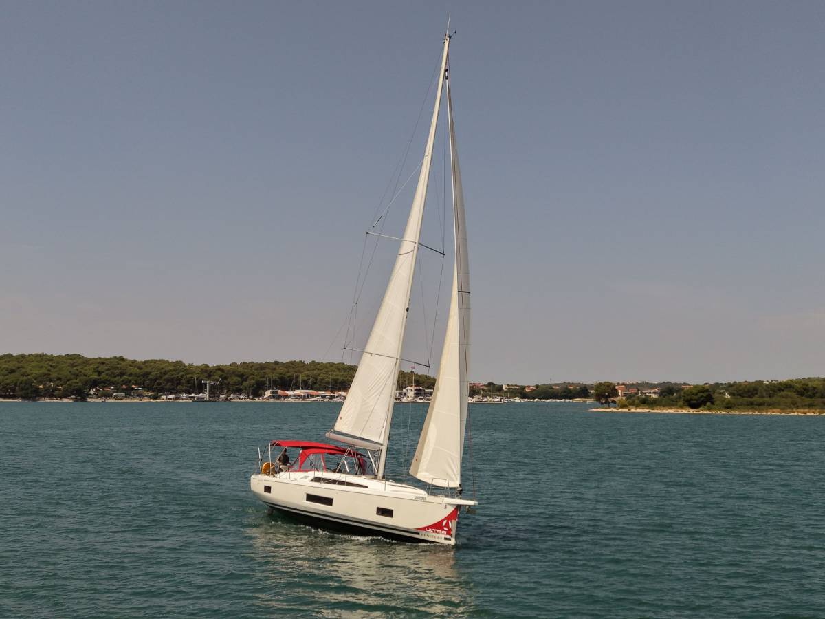 Oceanis 46.1, Nemo | Yacht Charter Croatia