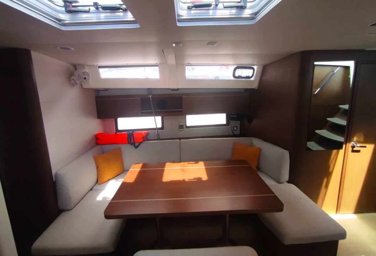 Oceanis 46.1, Ariel | Yacht Charter Croatia