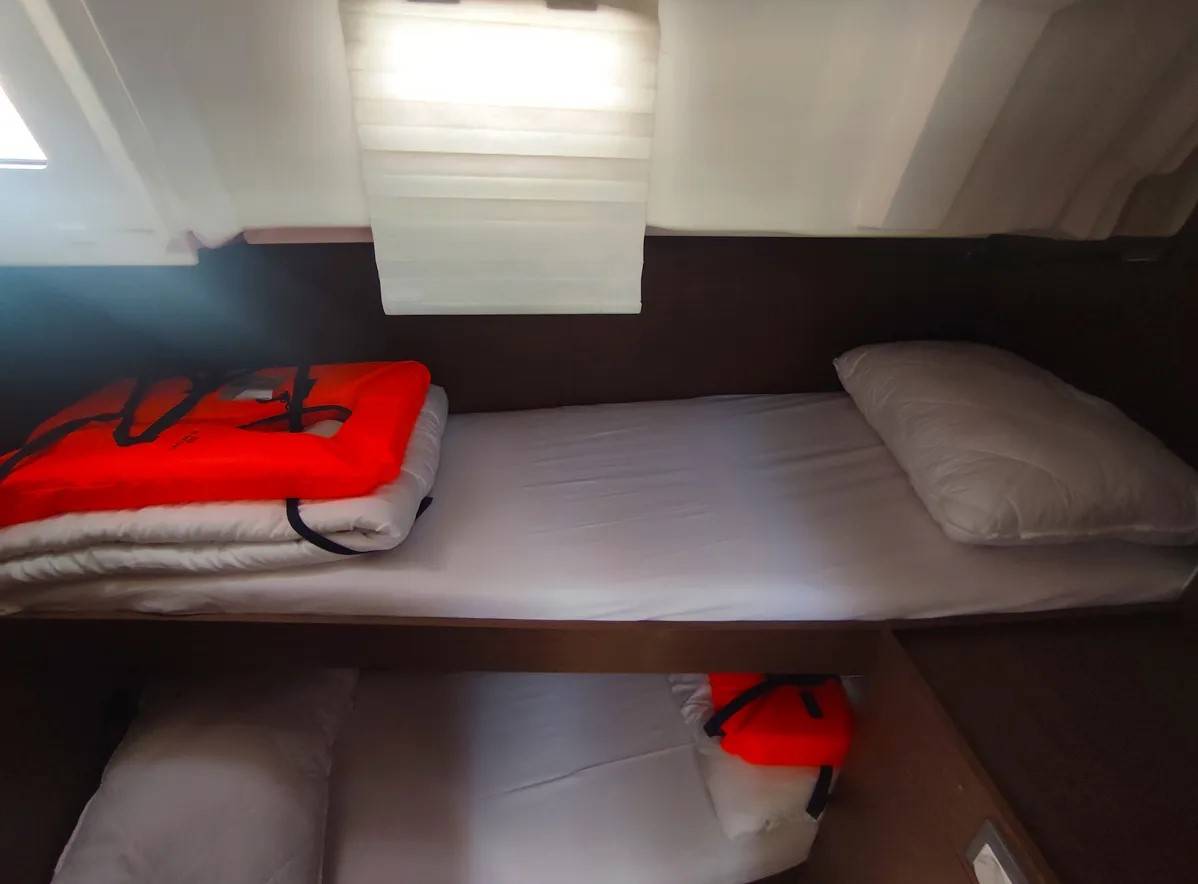 Oceanis 46.1, Ariel | Yacht Charter Croatia