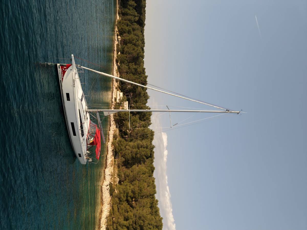 Oceanis 46.1, Bumblebee | Yacht Charter Croatia
