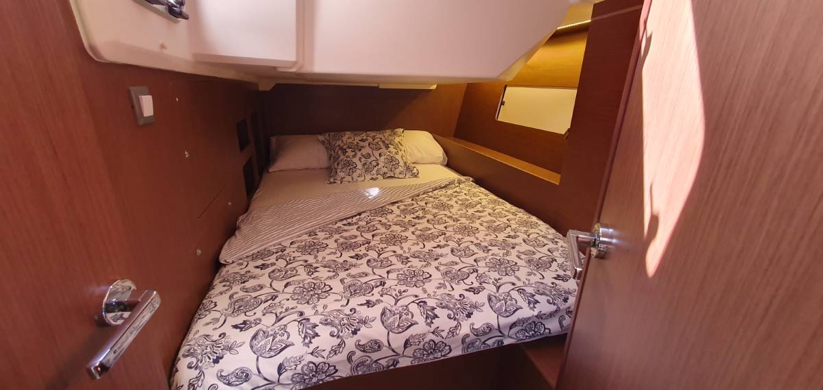 Oceanis 46.1, Dommie | Yacht Charter Croatia
