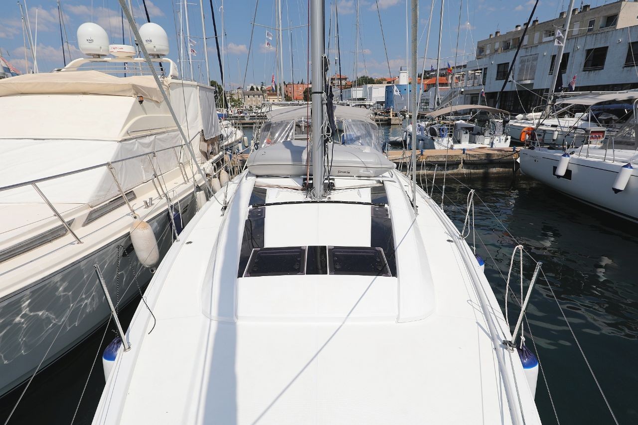 Oceanis 46.1, Mr.White | Yacht Charter Croatia