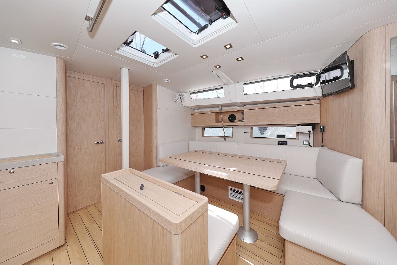 Oceanis 46.1, Mr.White | Yacht Charter Croatia