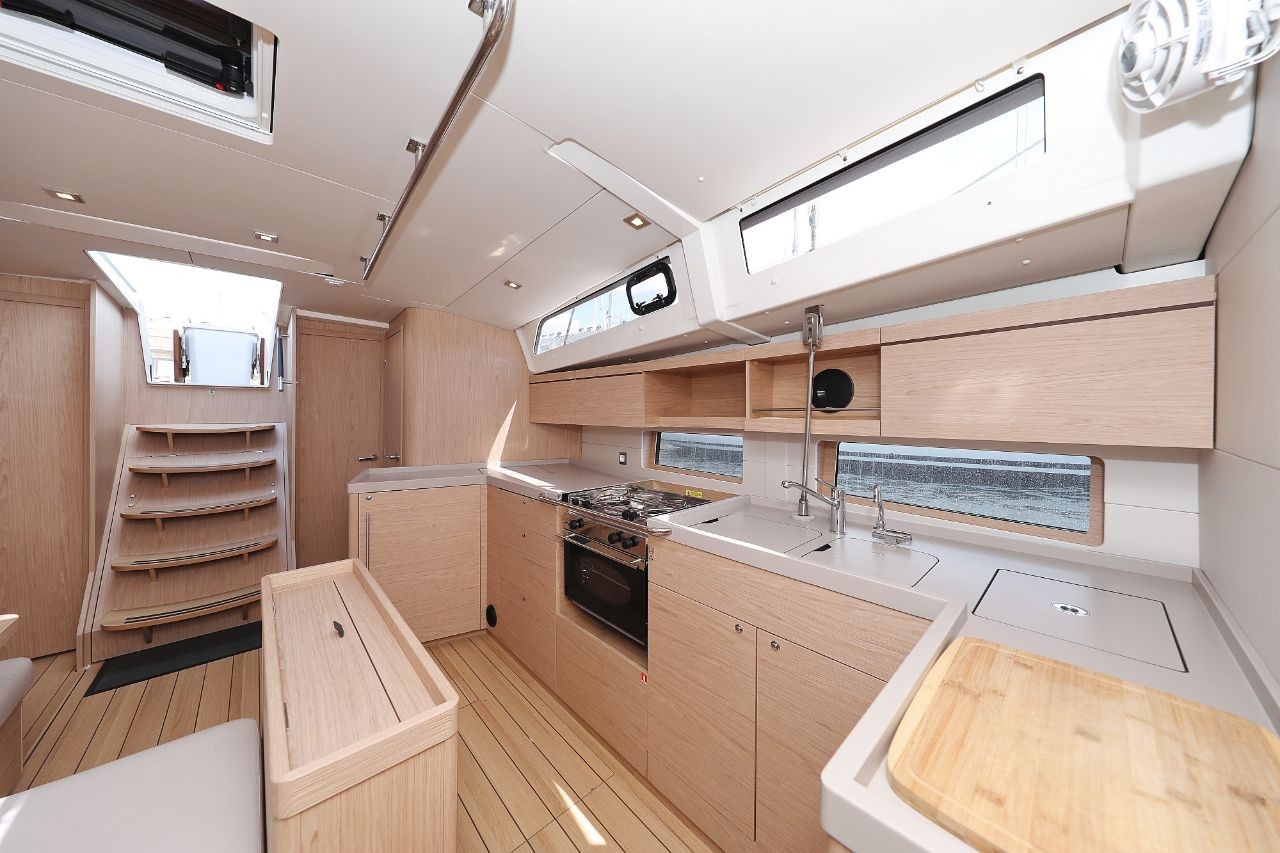 Oceanis 46.1, Mr.White | Yacht Charter Croatia