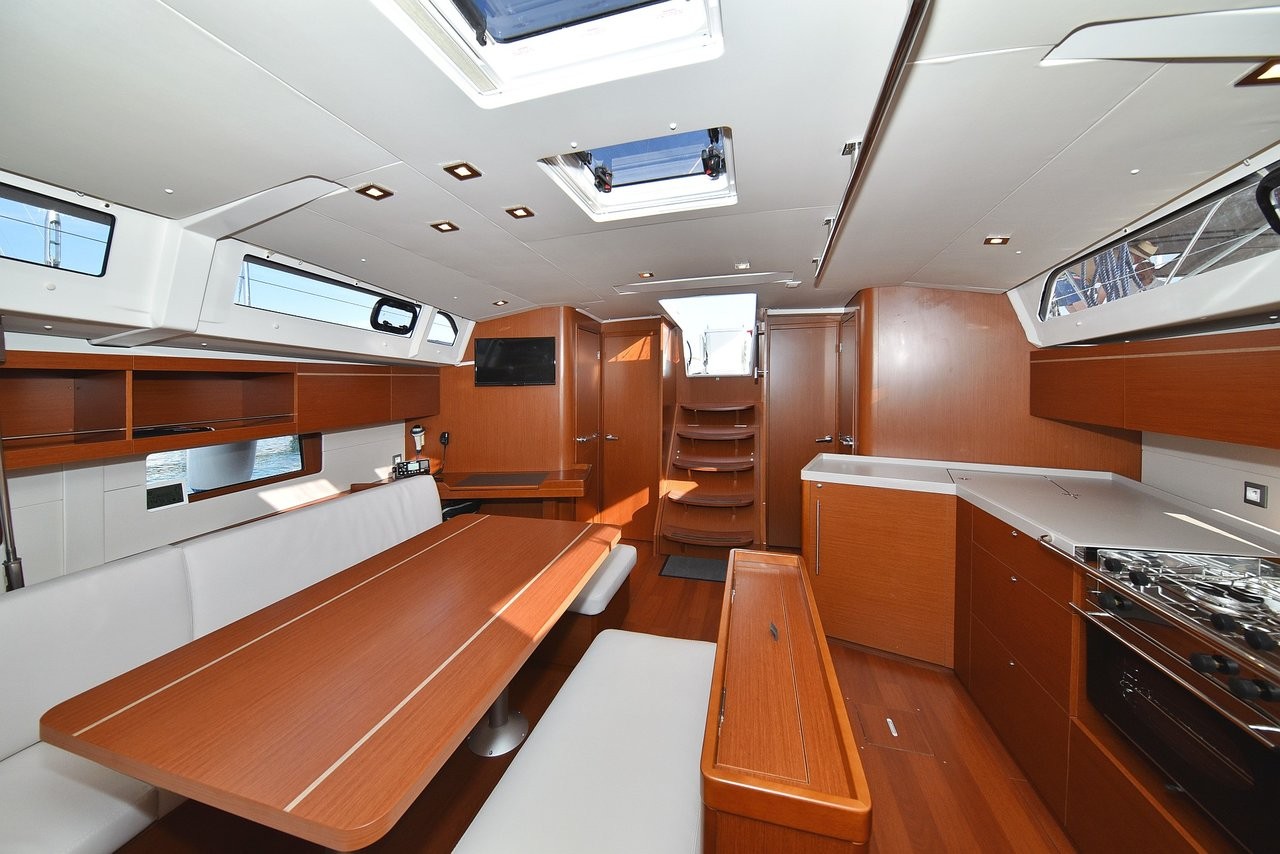 Oceanis 46.1, Antonela M | Yacht Charter Croatia