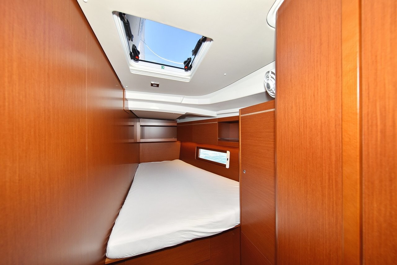 Oceanis 46.1, Antonela M | Yacht Charter Croatia