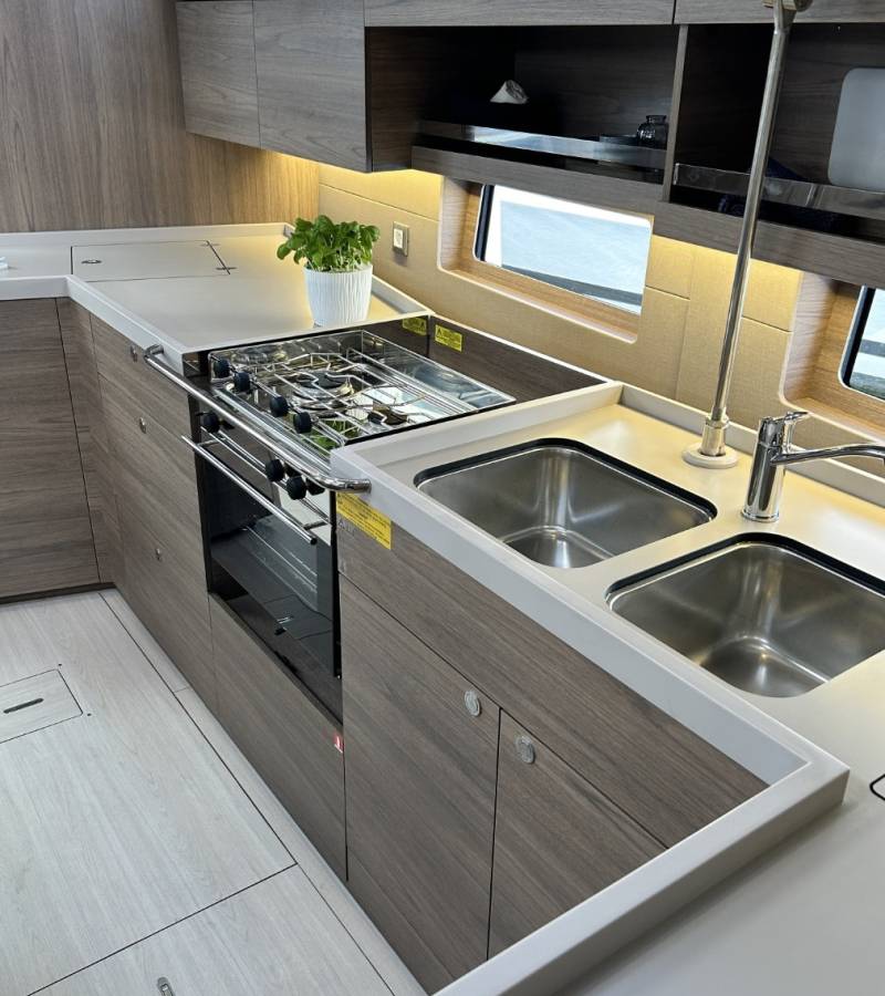 Oceanis 47, Tide Of Your Life | Yacht Charter Croatia
