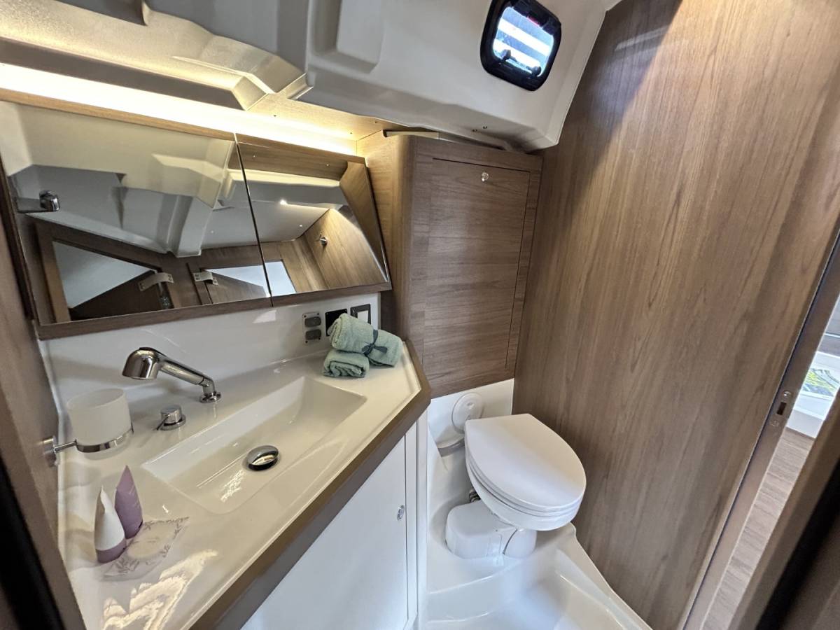 Oceanis 47, Tide Of Your Life | Yacht Charter Croatia