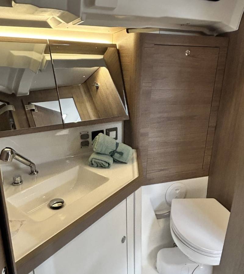Oceanis 47, Tide Of Your Life | Yacht Charter Croatia
