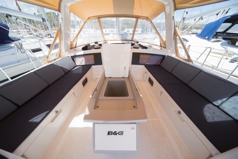 Oceanis 48, COETIVY | Yacht Charter Croatia