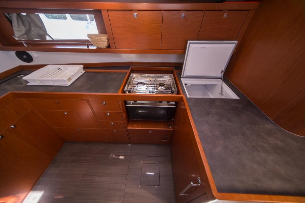 Oceanis 48, COETIVY | Yacht Charter Croatia