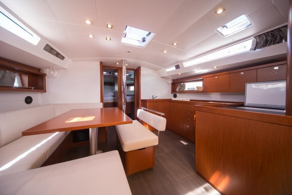 Oceanis 48, COETIVY | Yacht Charter Croatia