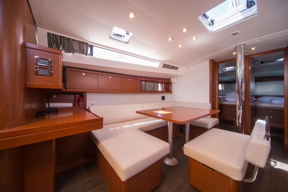 Oceanis 48, COETIVY | Yacht Charter Croatia